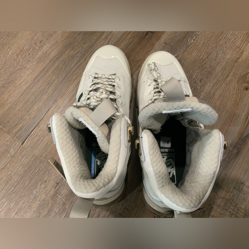 New Vans Ultrarange Exo Hi GORE-TEX MTE-3 Khaki Gum DEFCON White Men Sz 8 - Picture 6 of 8